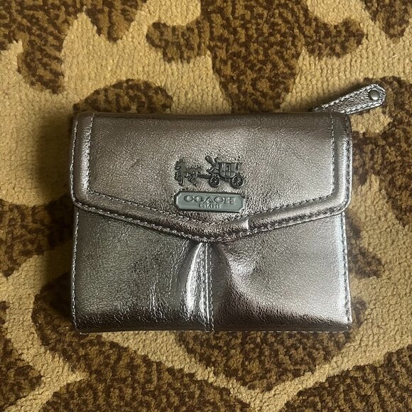 COACH Vintage Metallic Wallet - Picture 1 of 4